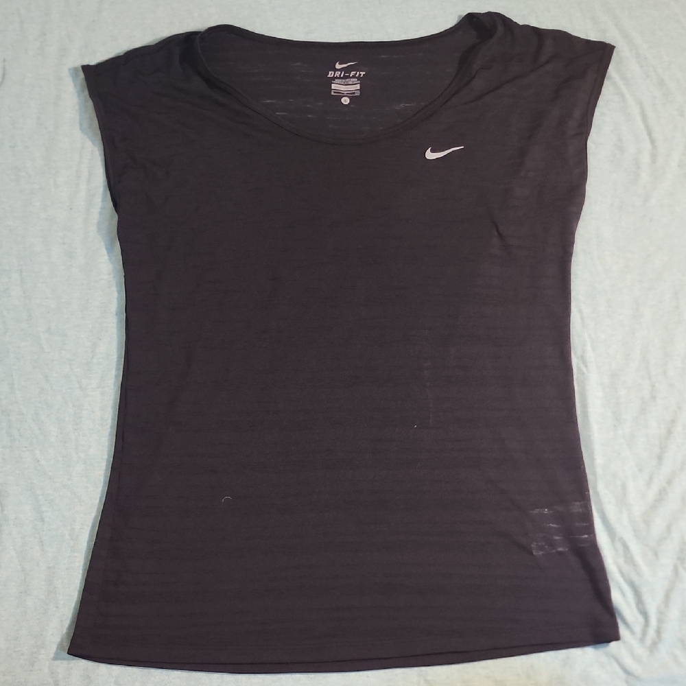 Nike Women's Black Short Sleeve Tee